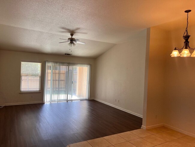 Building Photo - 3785-3785 Silvario Ct