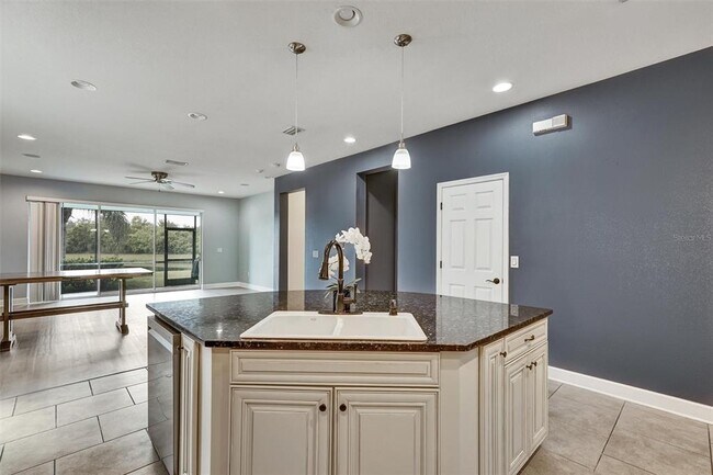 Building Photo - 4628 Garden Arbor Way