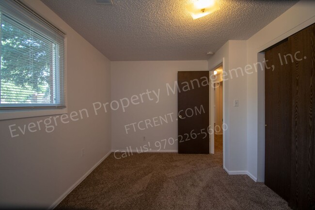 Building Photo - 3 Bedroom, 2 Bath Home in Fort Collins!