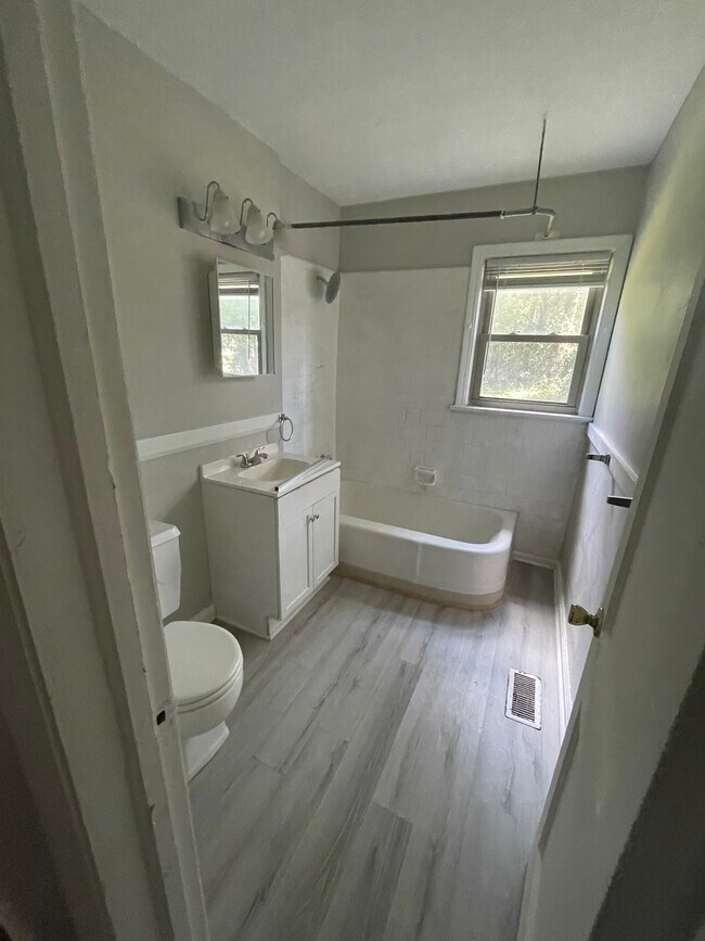 Bathroom - 1401 Rosewood Ave