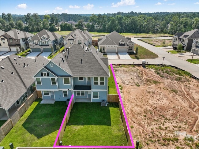 Building Photo - 611 Silver Pear Ct