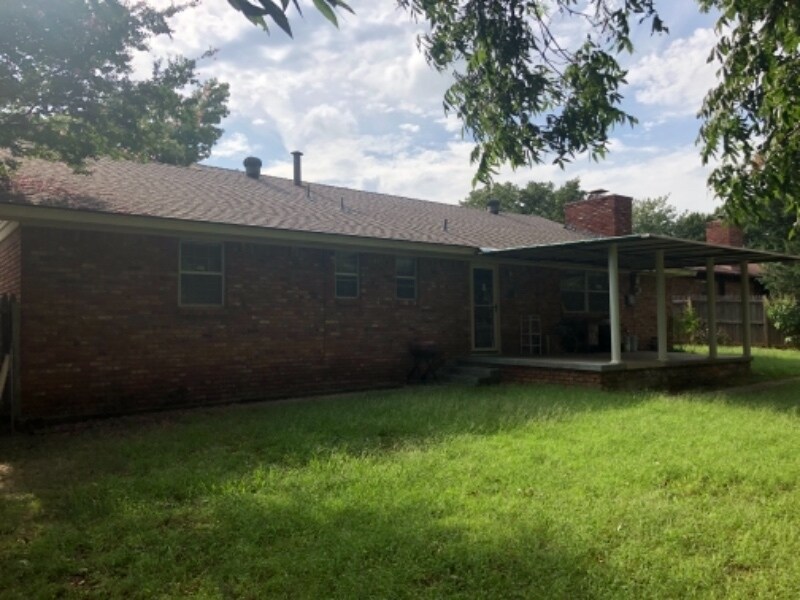 Building Photo - 3608 N Independence Ave