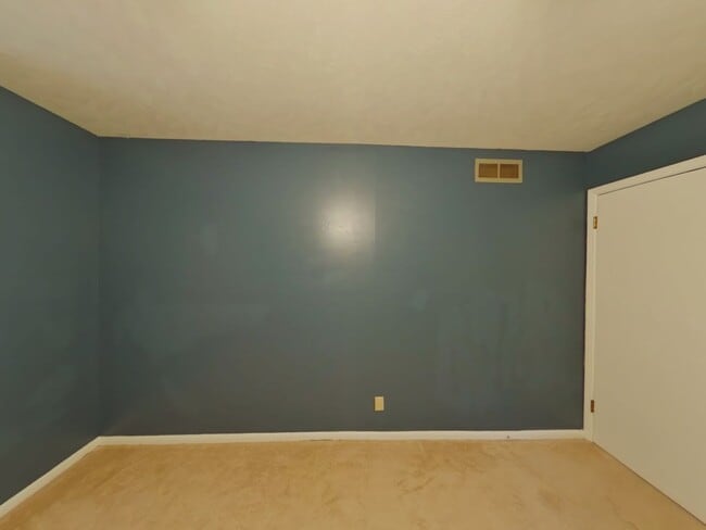 Building Photo - 7761 Killarney Ct