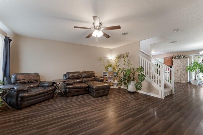 Building Photo - Easy Living on Amber Ledge