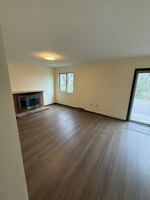 Building Photo - 106 Kinder Pl