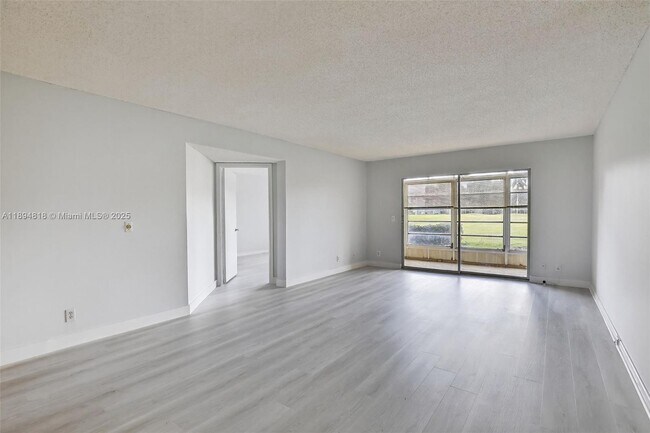 Building Photo - 701 SW 128th Ave