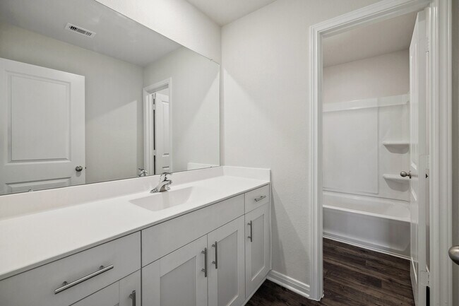 Building Photo - 10398 Red Cardinal Dr