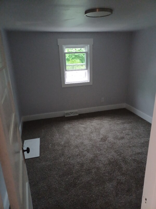 Building Photo - 317 W Main St