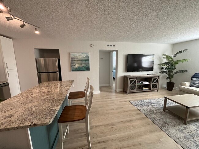 Building Photo - 299 E Central Blvd