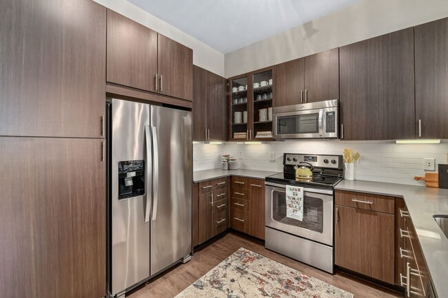 Building Photo - The Fairmount at Oak Lawn