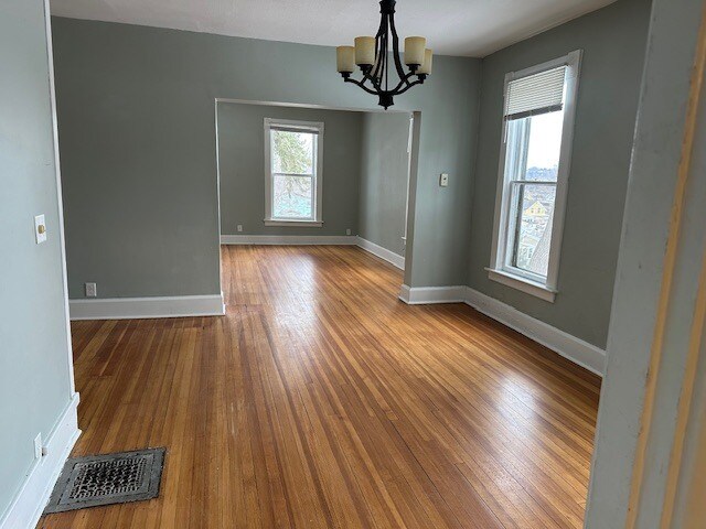 dining area - 124 8th St E