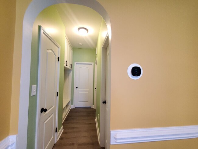 Building Photo - Gorgeous Home In Turnberry Subdivision