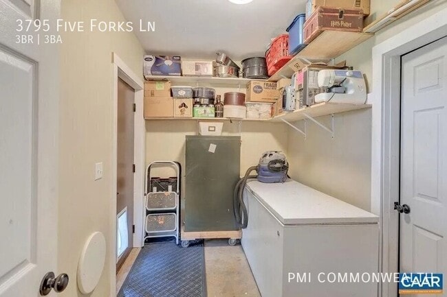 Building Photo - 3795 Five Forks Ln