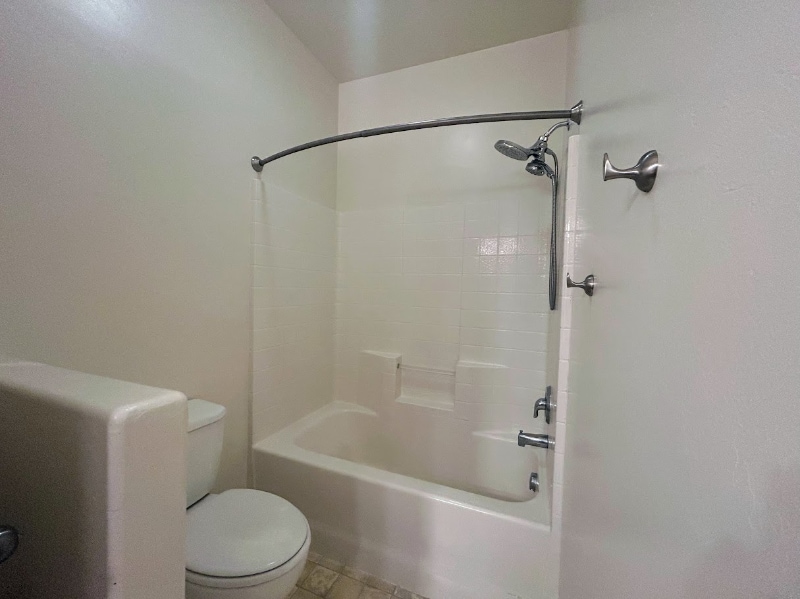 Building Photo - 492 Shadetree Trail