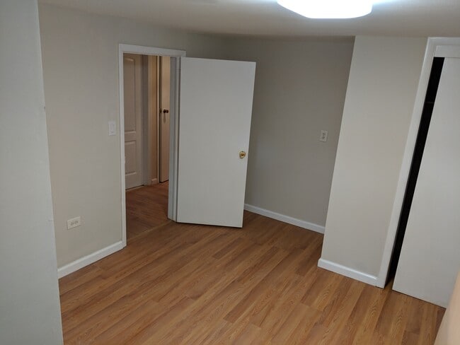Building Photo - 153 Weigands Ln