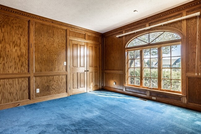 Building Photo - 9628 Summerlakes Dr