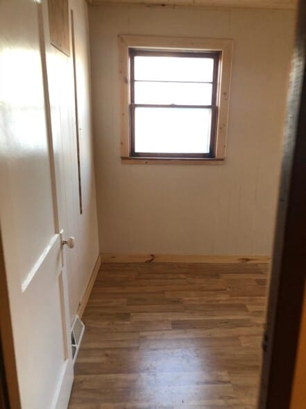 Building Photo - 117 N Main Ave