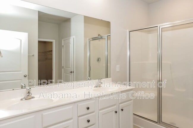 Building Photo - 14170 Lannister Ln