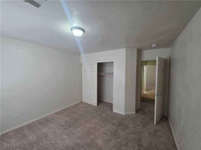 Building Photo - 3608 Tundra Swan St