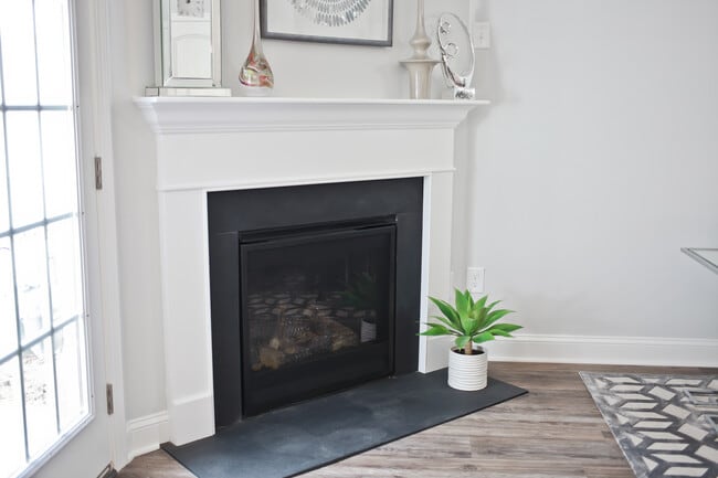 Building Photo - 818 Greystone Trce