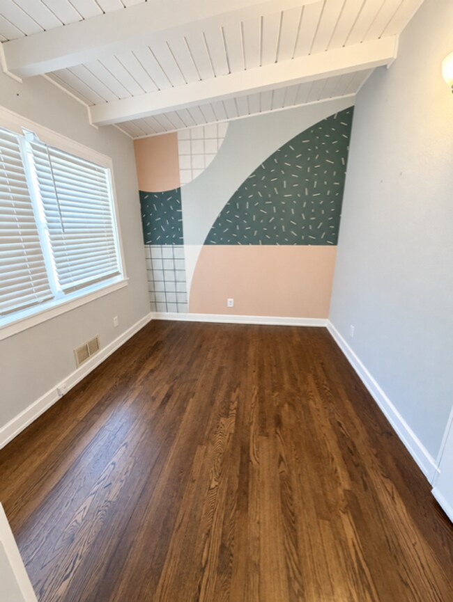 Building Photo - 3132 Laventure Dr