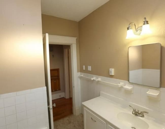 Building Photo - 4115 A St