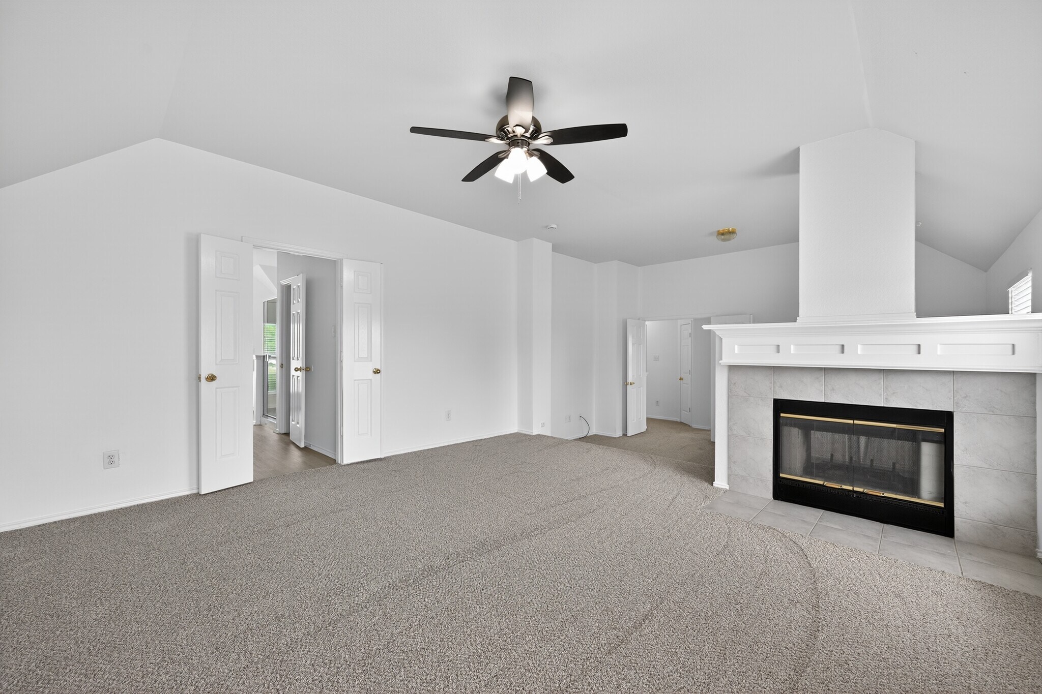 Building Photo - 2125 Elm Falls Pl