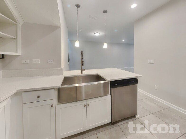 Building Photo - 187 Charlie Way