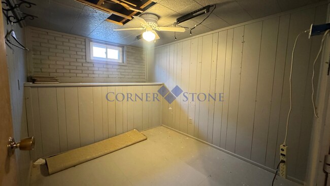 Building Photo - 1624 3rd St S