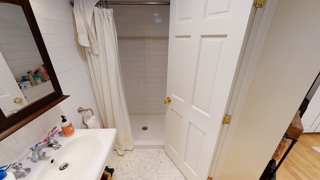 Building Photo - 1 Gloucester St