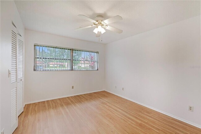Building Photo - 1701 Pinehurst Rd