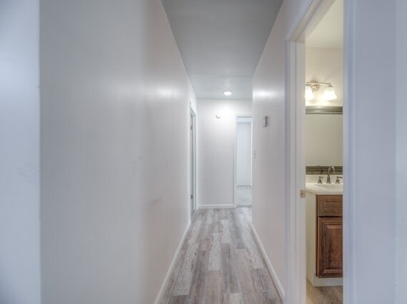 Building Photo - 1131 S 124th E Ave