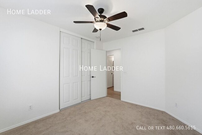 Building Photo - 16030 W Woodlands Ave