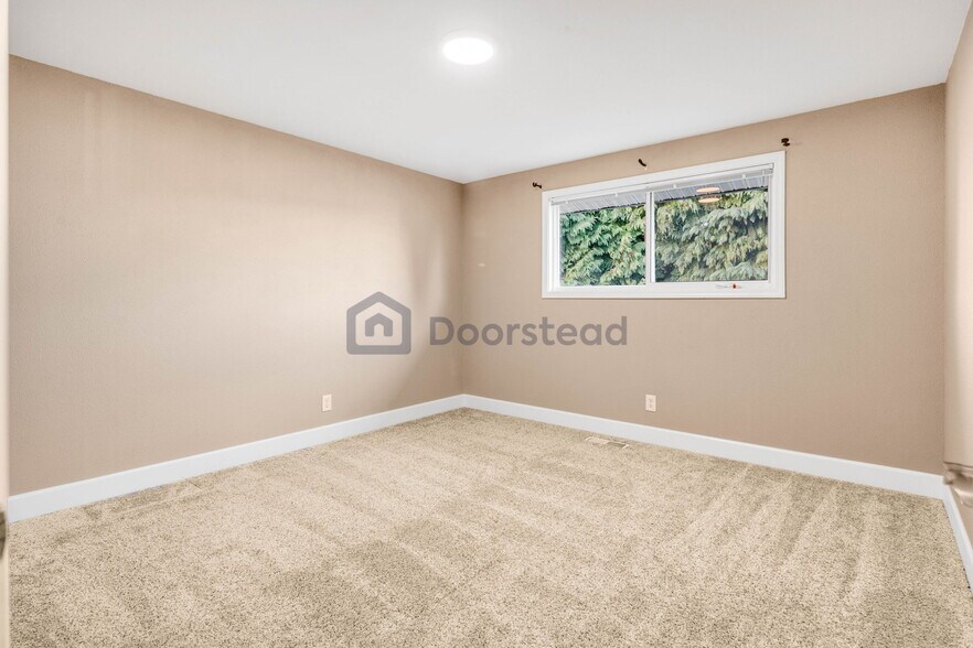 Building Photo - 4103 NE 2nd Pl