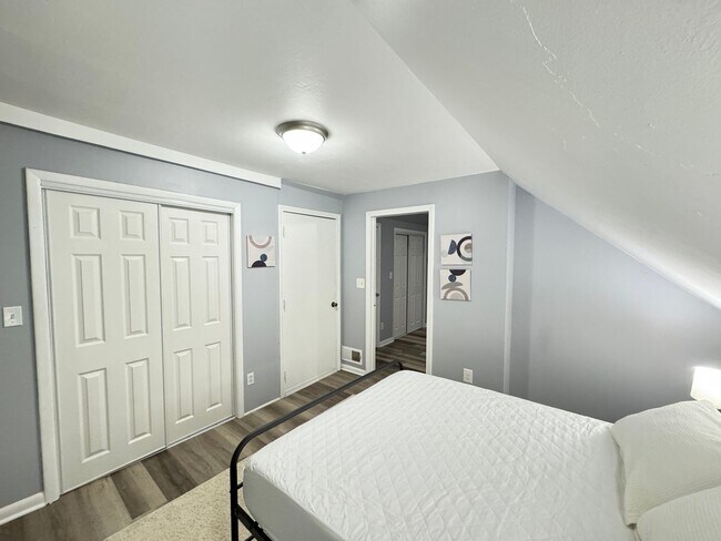 Building Photo - 23 Pond Lily Ave