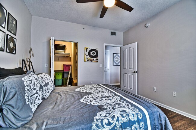 Building Photo - 224 Murcia Dr