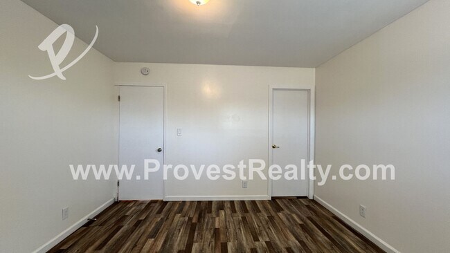 Building Photo - Nice 3 Bed, 2 Bath Home in Hesperia!!