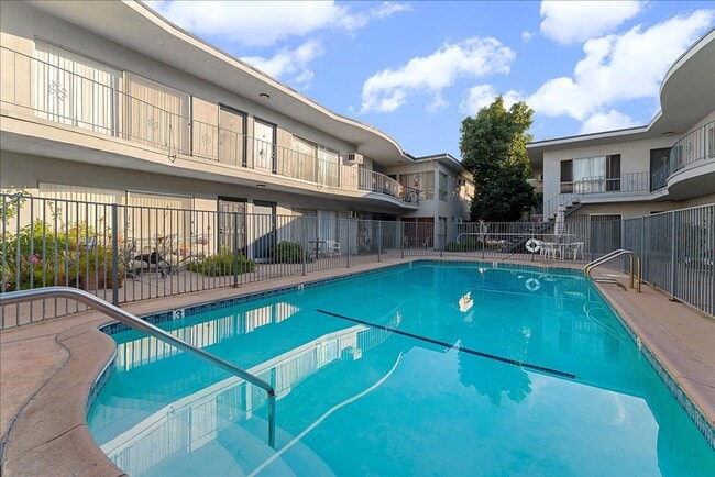 Building Photo - 21722 Roscoe Blvd