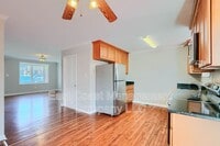 Building Photo - 28 Ebbing Ct