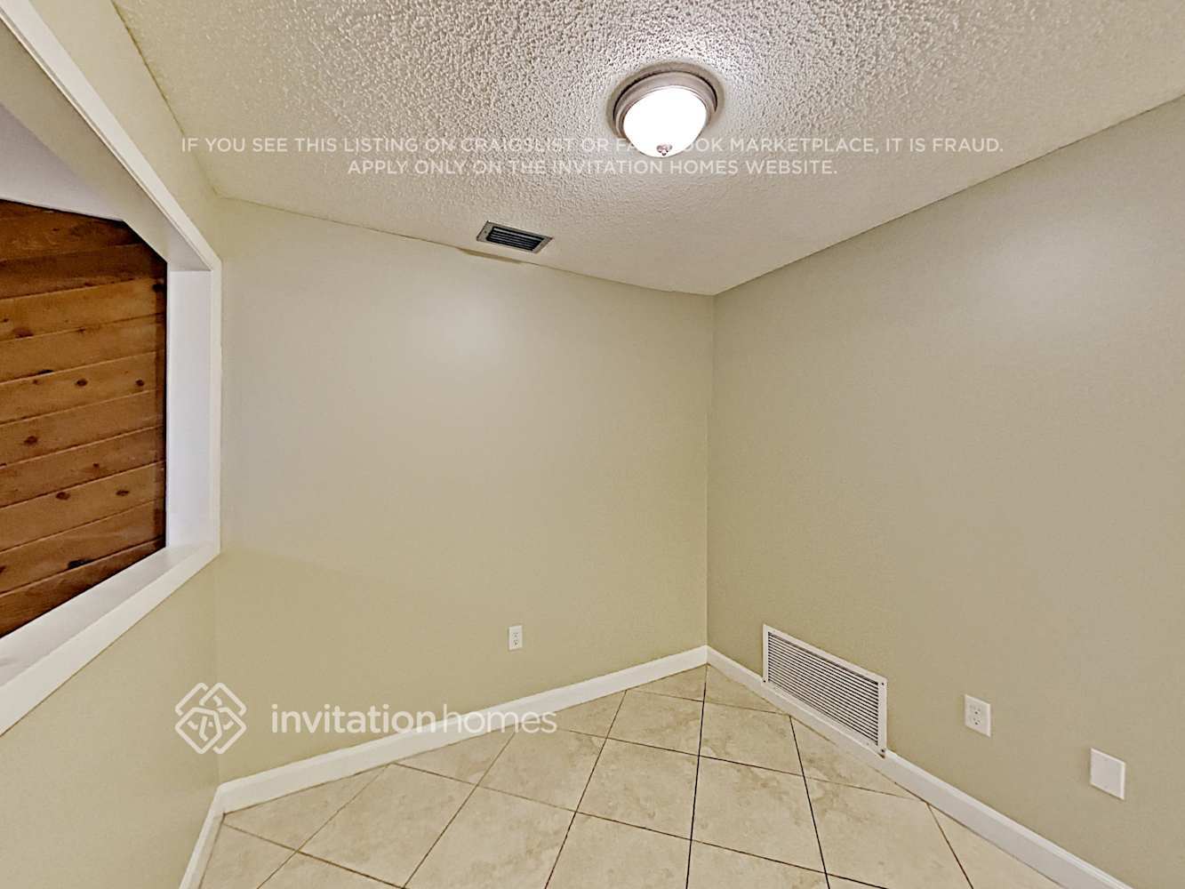 Building Photo - 2711 Citron Dr