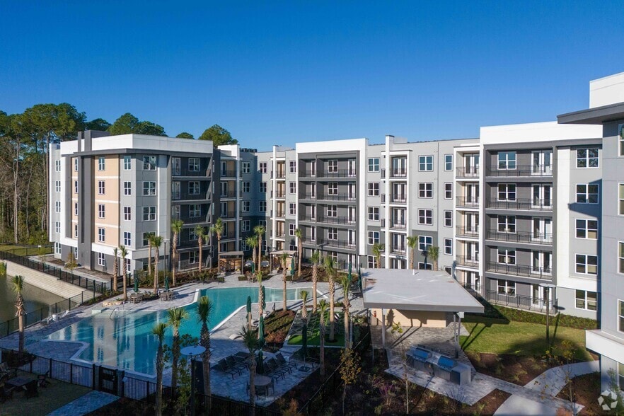 Building Photo - Haven 8181