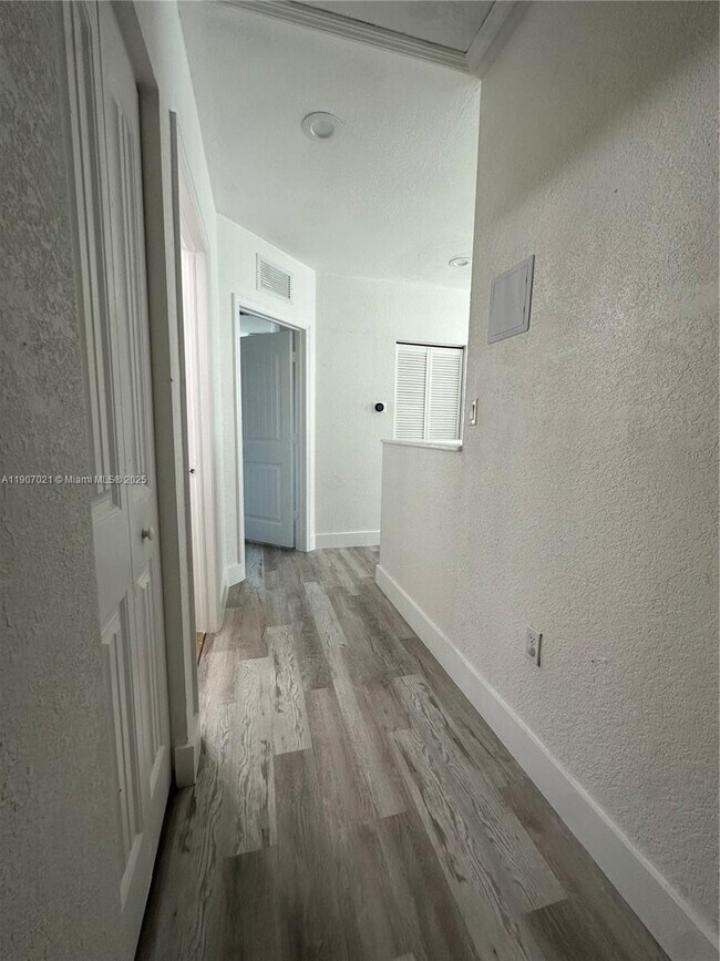 Building Photo - 12923 SW 285th Terrace