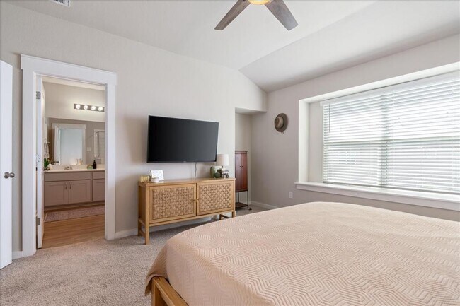 Building Photo - 17103 Crane Fly Dr