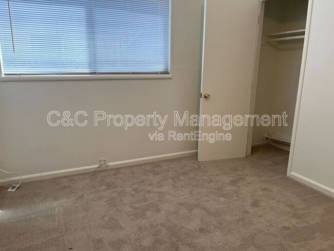 Building Photo - 2766 Argyll Ave