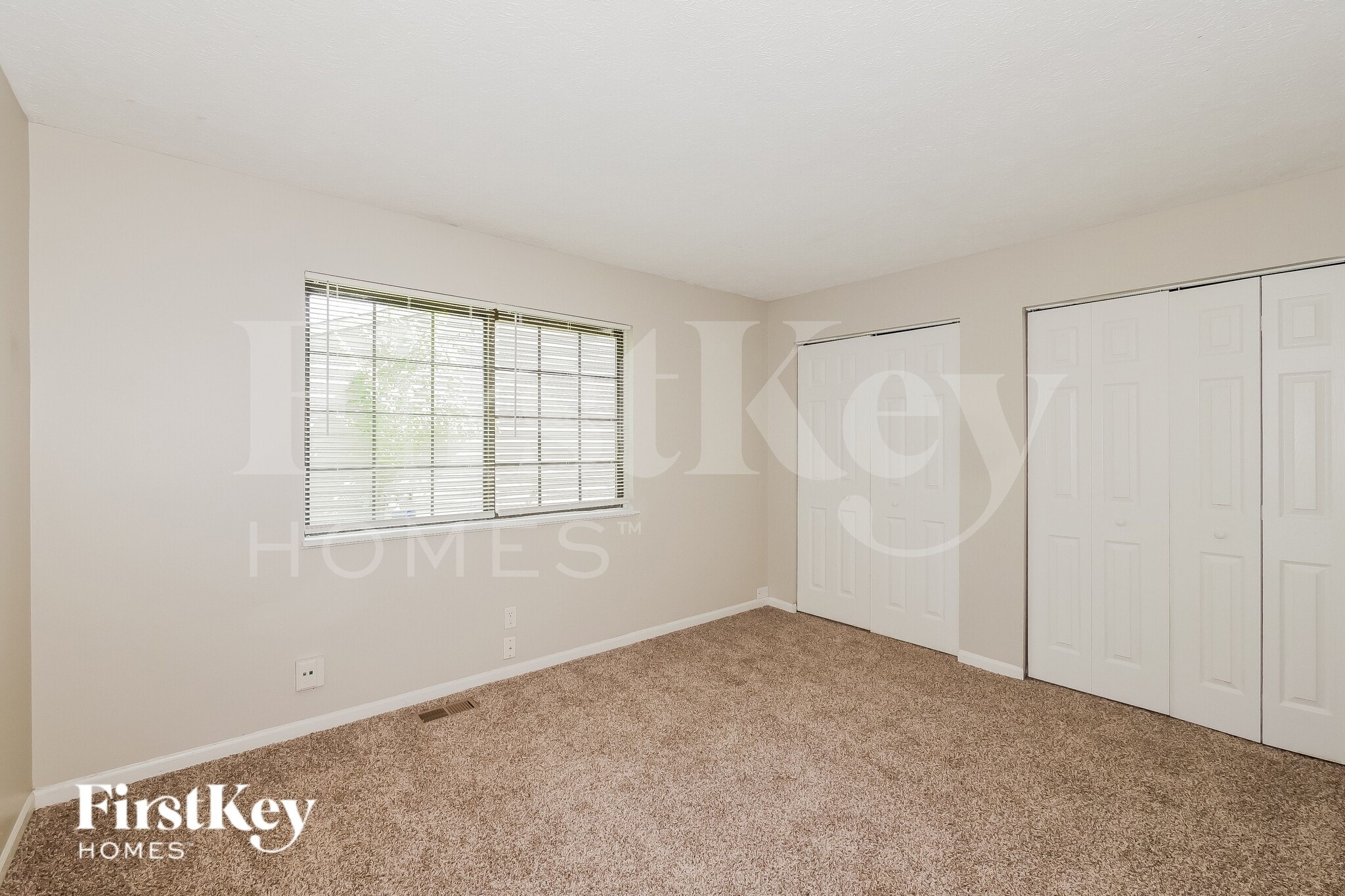 Building Photo - 5064 Parterra Ct