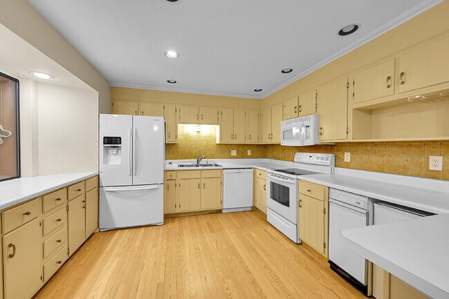 Building Photo - $3,100 - 3 Bed, 2.5 Bath Home in Littleton...