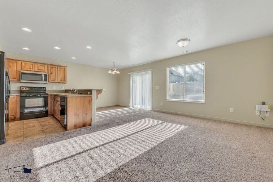 Building Photo - 2042 Evans Cove Loop