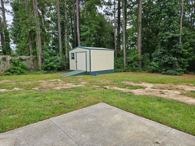 Building Photo - Charming 3-bedroom, 2-bathroom unfurnished home - No HOA - Sneads Ferry