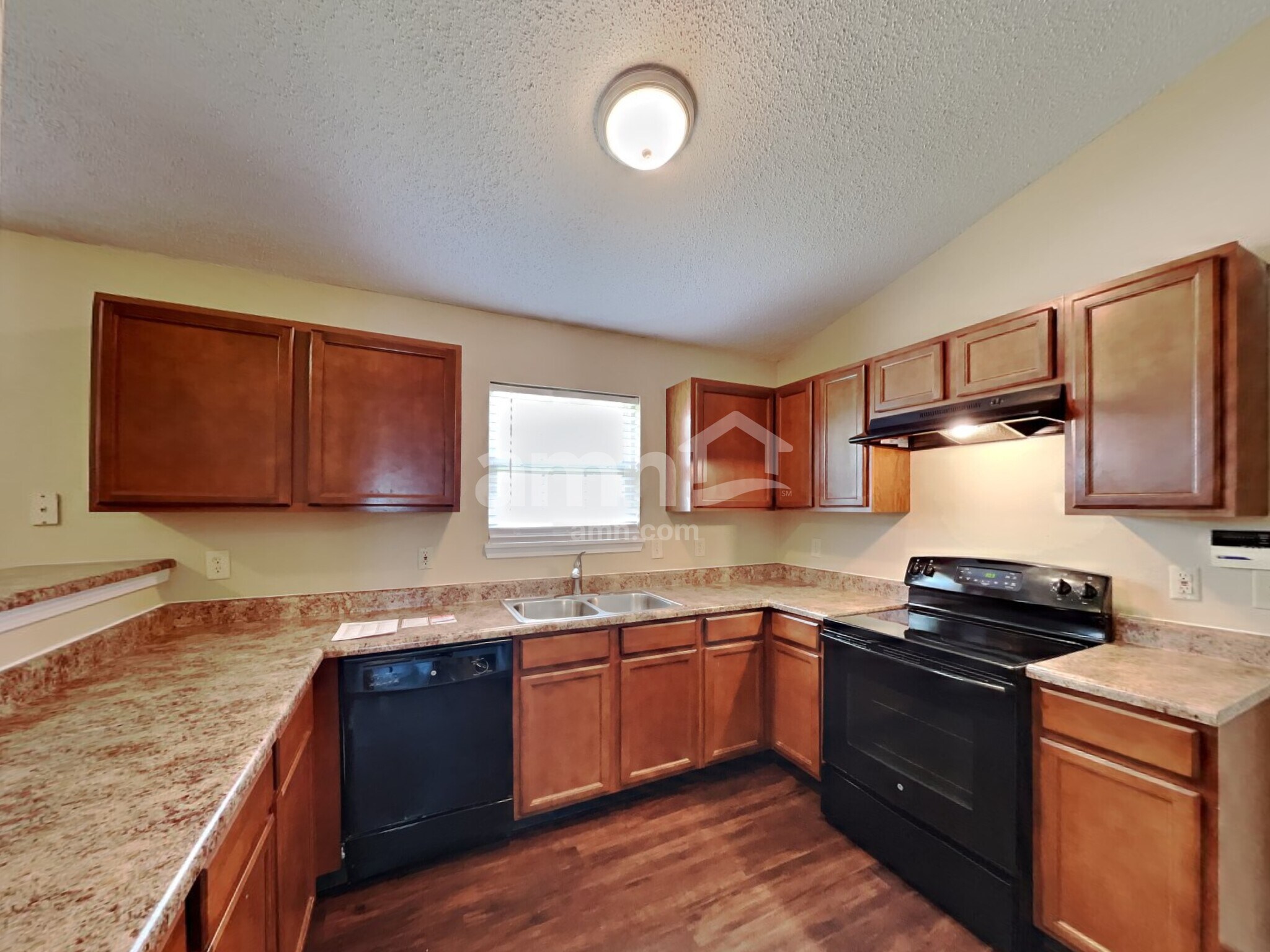 Building Photo - 358 Bent Stream Ln