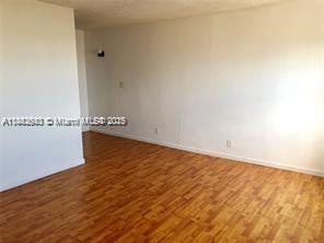 Building Photo - 401 Golden Isles Dr